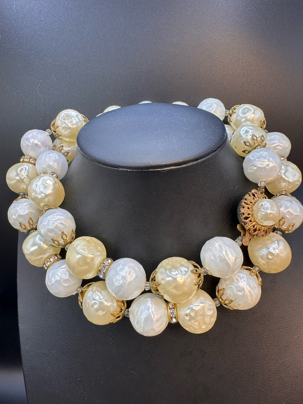 Vintage 1950s Faux Baroque Pearl Necklace 28” Gold Leaves Rondelle Rhinestones